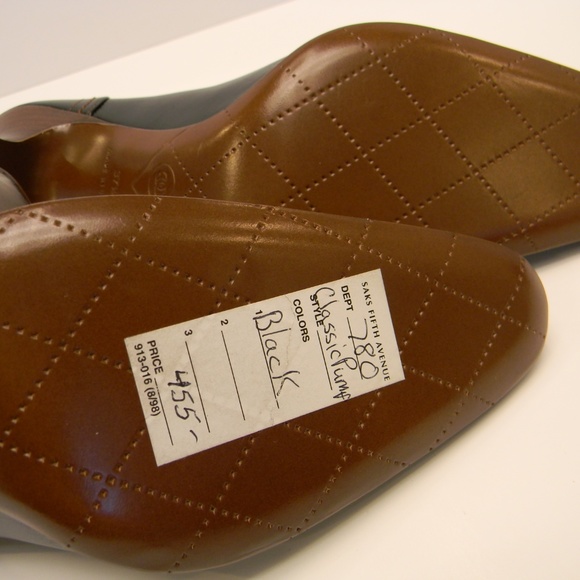 NEW RARE Chanel strapped leather pump 37.5 us 7.5 - Picture 6 of 8